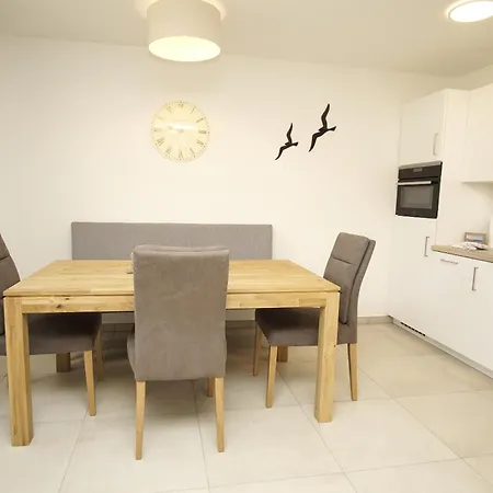 Rex Rugia Fewo15-2 Mit Schwimmbad Und Saunanutzung Im Ahoi-erlebnisbad Sellin * Lobbe